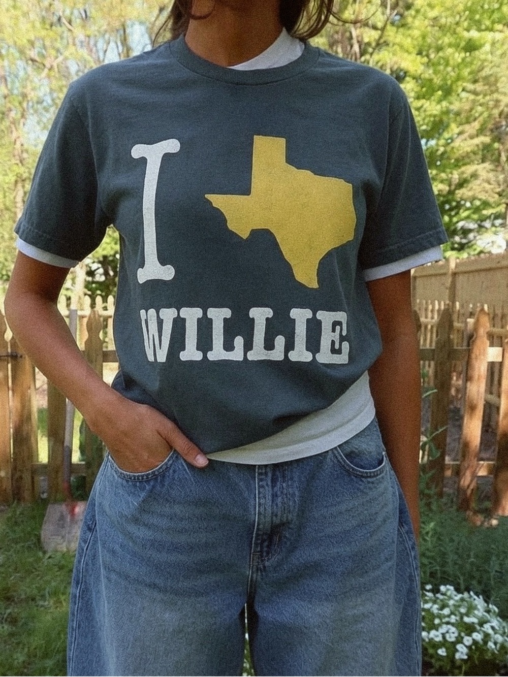 Daydreamer Willie Nelson Tee